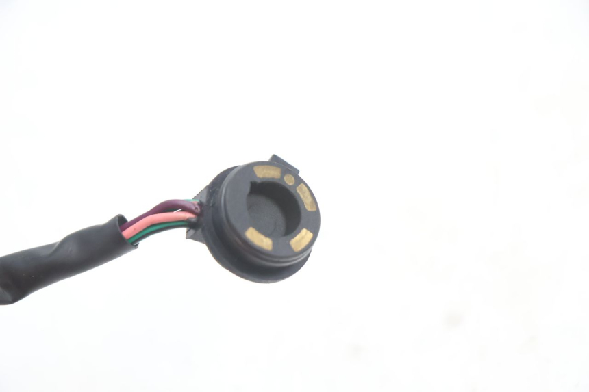 photo de NEUTRAL SENSOR YAMASAKI STREET 50 (2013 - 2018) - Component detail