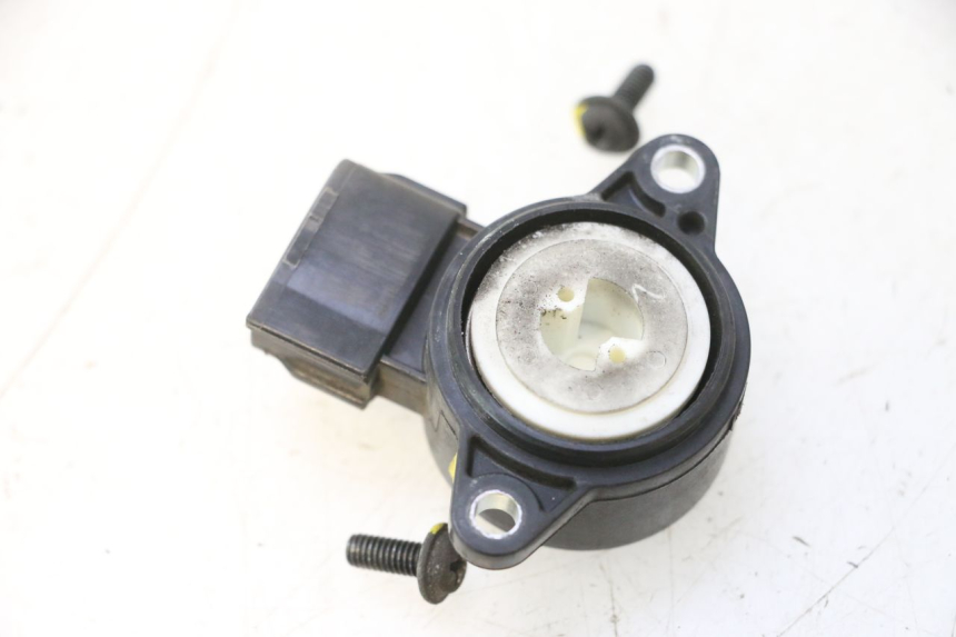 photo de TPS SENSOR SUZUKI BURGMAN 125 (2007 - 2014) - Zoom on usage condition
