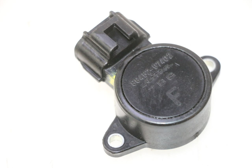 photo de TPS SENSOR SUZUKI BURGMAN 125 (2007 - 2014) - Technical close-up