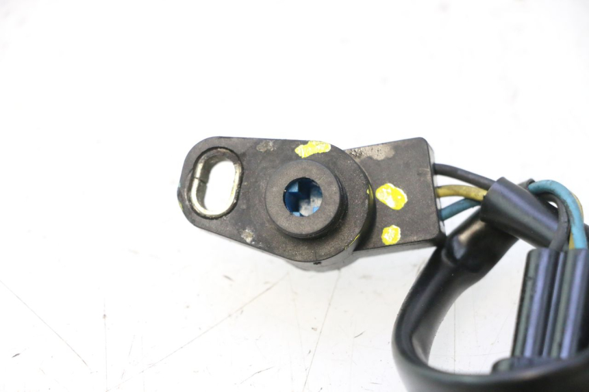 photo de TPS SENSOR SUZUKI BURGMAN EXECUTIVE ABS 650 (2006 - 2012) - Fixing points details