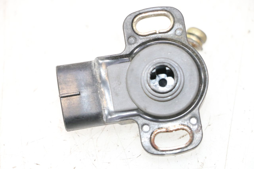 photo de TPS SENSOR YAMAHA FJR 1300 (2001 - 2005) - Alternative perspective