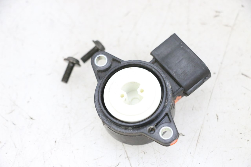 photo de TPS SENSOR YAMAHA XMAX X-MAX 125 (2006 - 2009) - Zoom on usage condition