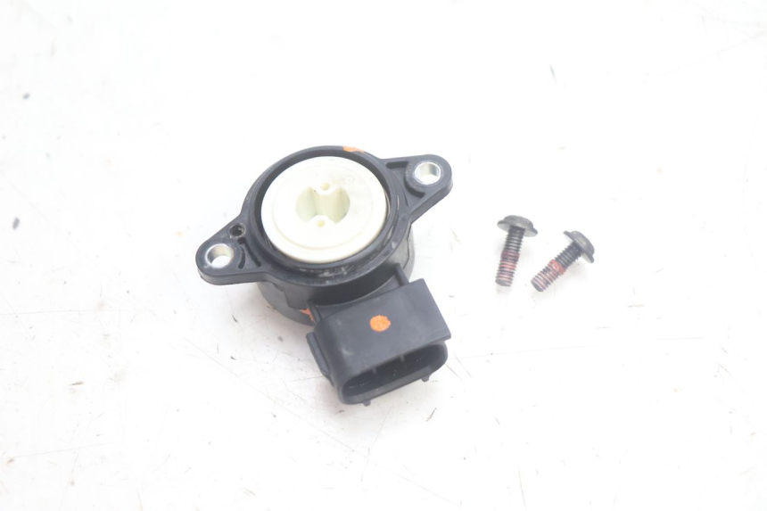 photo de TPS SENSOR YAMAHA XMAX X-MAX 125 (2006 - 2009) - Zoom on usage condition