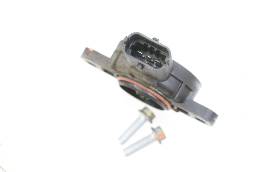 photo de ROLL LOCK POSITION SENSOR PIAGGIO MP3 125 (2006 - 2014) - Alternative perspective