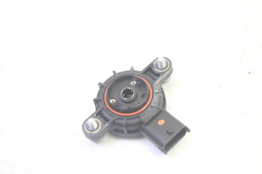 photo de ROLL LOCK POSITION SENSOR PIAGGIO MP3 RL 250 (2006 - 2010) - Zoom on usage condition