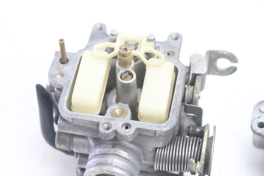 photo de CARBURETOR KYMCO AGILITY 4T 50 (2005 - 2018) - Checked used part