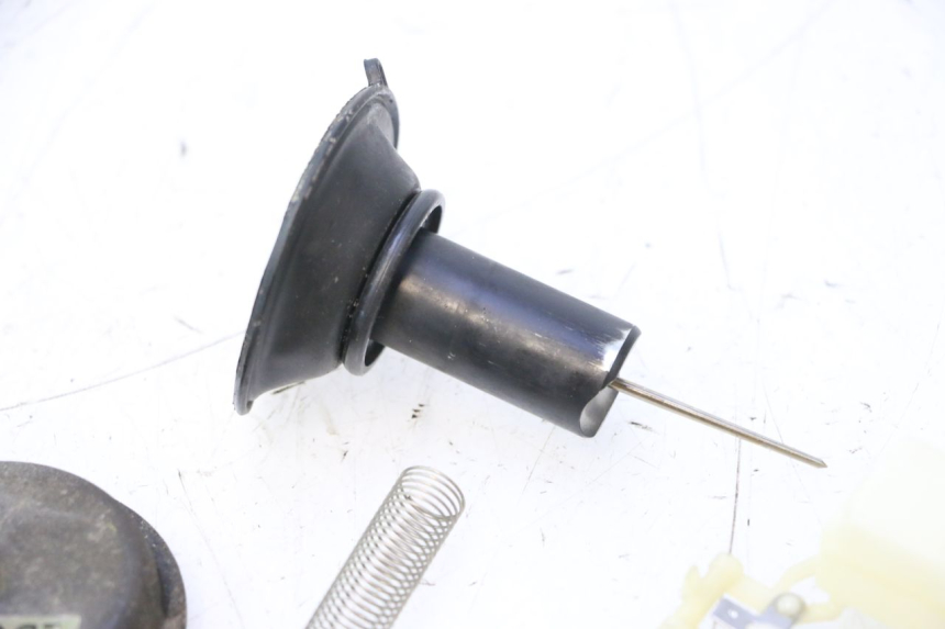 photo de CARBURETOR KYMCO AGILITY 4T 50 (2005 - 2018) - Zoom on usage condition