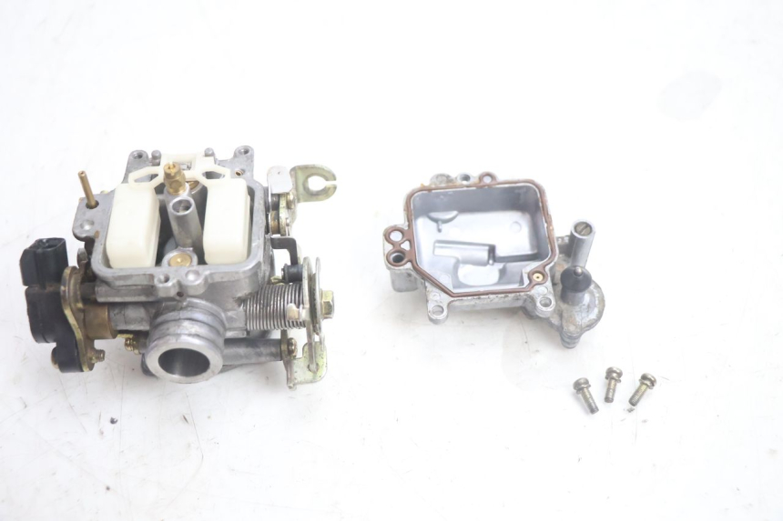 photo de CARBURETOR KYMCO AGILITY 4T 50 (2018 - 2022) - Checked used part