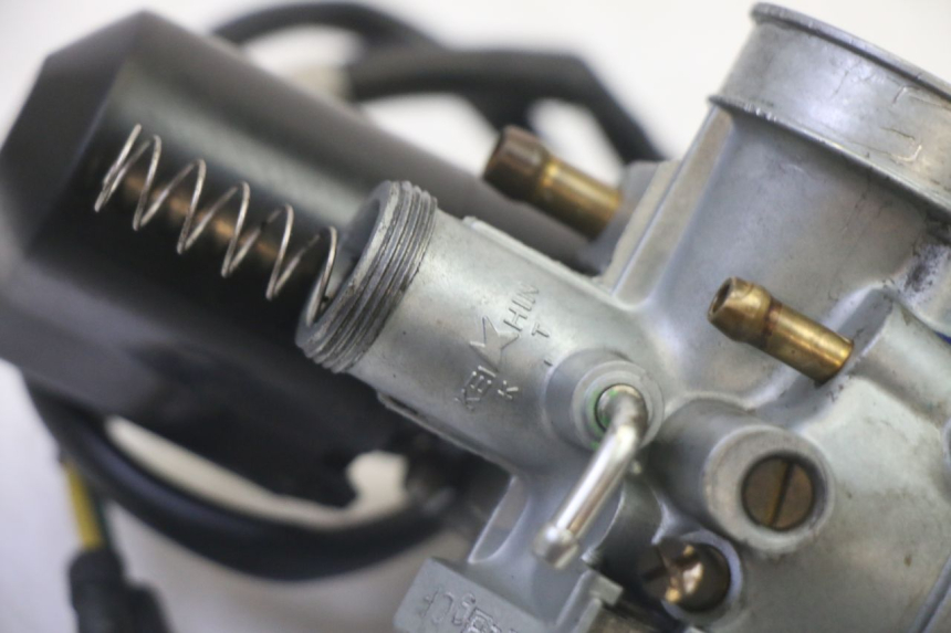 photo de CARBURETOR KYMCO AGILITY NAKED RENOUVO 2T 50 (2011 - 2018) - Zoom on usage condition