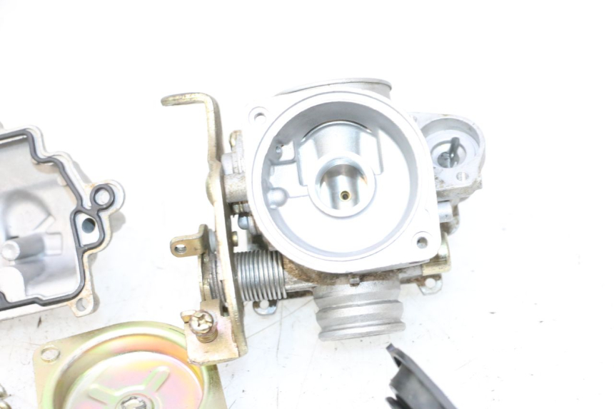 photo de CARBURETOR TAOTAO BEATBOX 2 50 (2005 - 2017) - High-resolution close-up