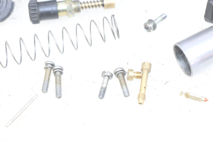 photo de CARBURETOR MBK BOOSTER SPIRIT 50 (1999 - 2003) - Additional view of the item