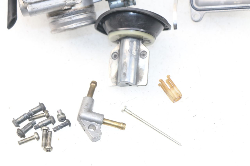 photo de CARBURETOR PIAGGIO CARNABY 125 (2007 - 2011) - Additional view of the item