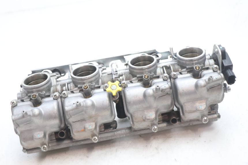 photo de CARBURETOR HONDA CB F HORNET 600 (2005 - 2006) - Fixing points details