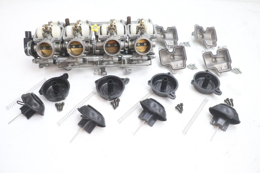 photo de CARBURETOR HONDA CB F HORNET 600 (2005 - 2006) - Surface and material condition
