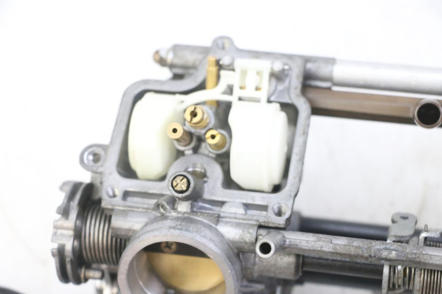 photo de CARBURETOR HONDA CBF 500 (2004 - 2007) - Zoom on usage condition