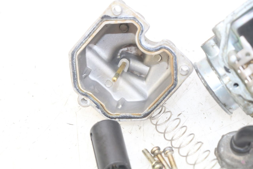 photo de CARBURETOR HONDA CM 125 (1983 - 2003) - Surface and material condition