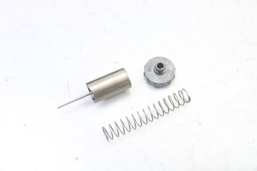 photo de CARBURETOR SPEEDY DELUXE 125 - Component zoom