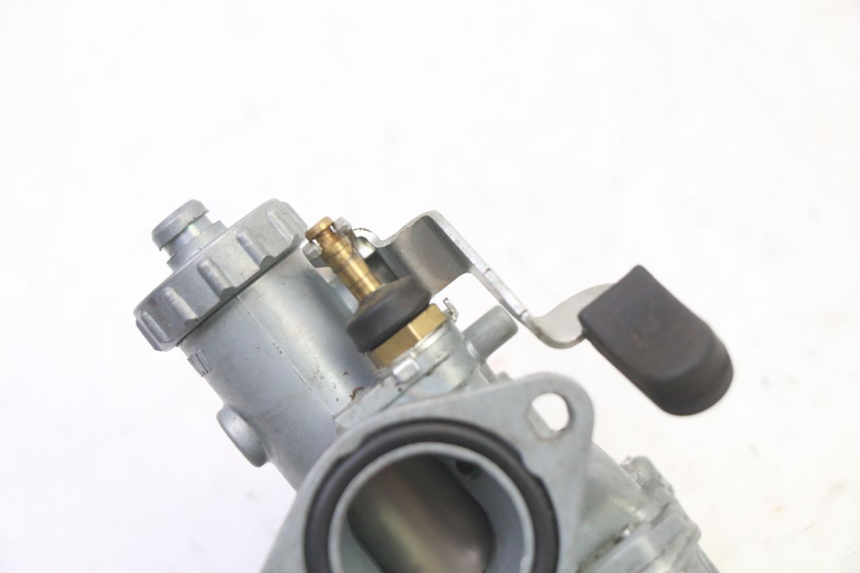 photo de CARBURETOR SPEEDY DELUXE 125 - Technical close-up