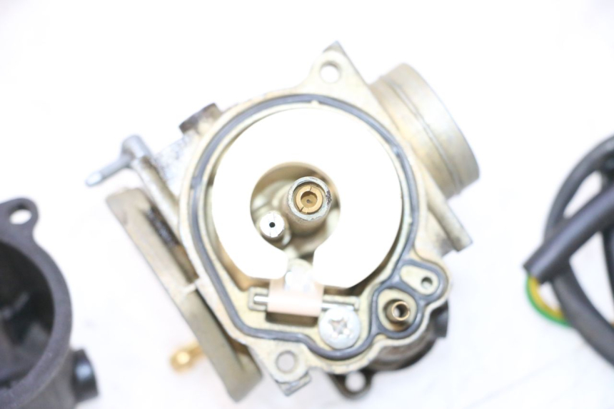 photo de CARBURETOR PEUGEOT ELYSTAR 50 (2002 - 2014) - Focus on structure