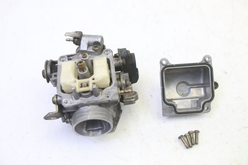 photo de CARBURETOR KYMCO GRAND DINK 125 (2008 - 2014) - Surface and material condition