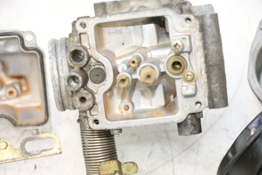 photo de CARBURETOR SUZUKI GS GSE 500 (2001 - 2003) - Spare part profile view