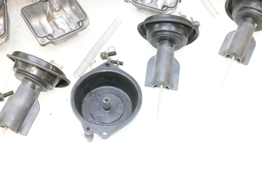 photo de CARBURETOR SUZUKI GSX F GSXF 750 (1988 - 1998) - Checked used part