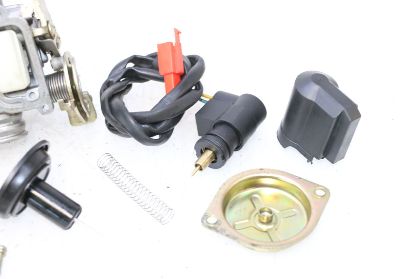photo de CARBURETOR EUROCKA GTR 50 (2007 - 2017) - Distinctive features