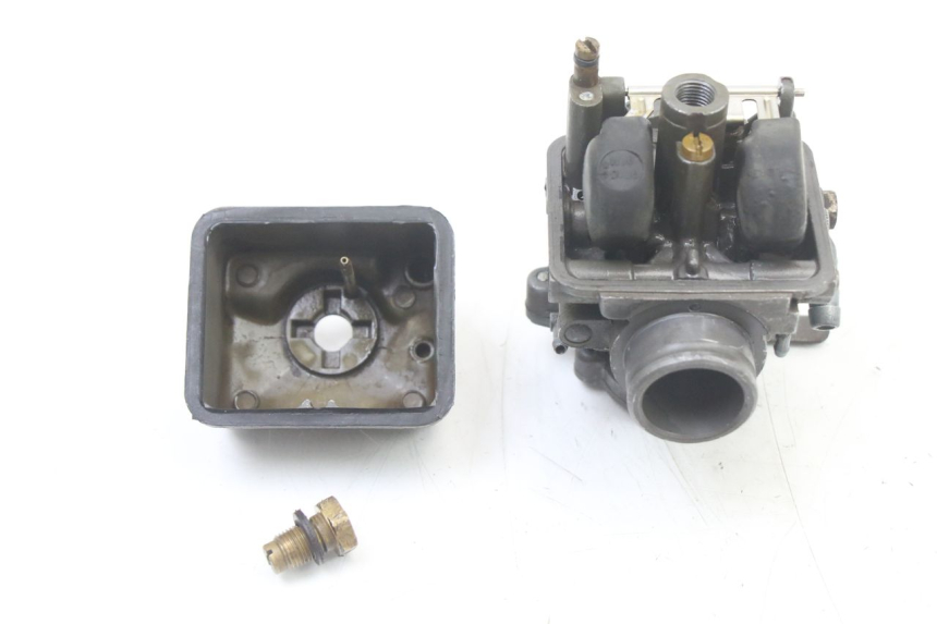 photo de CARBURETOR HONDA MTX TC02 125 (1987 - 1989) - Surface and material condition