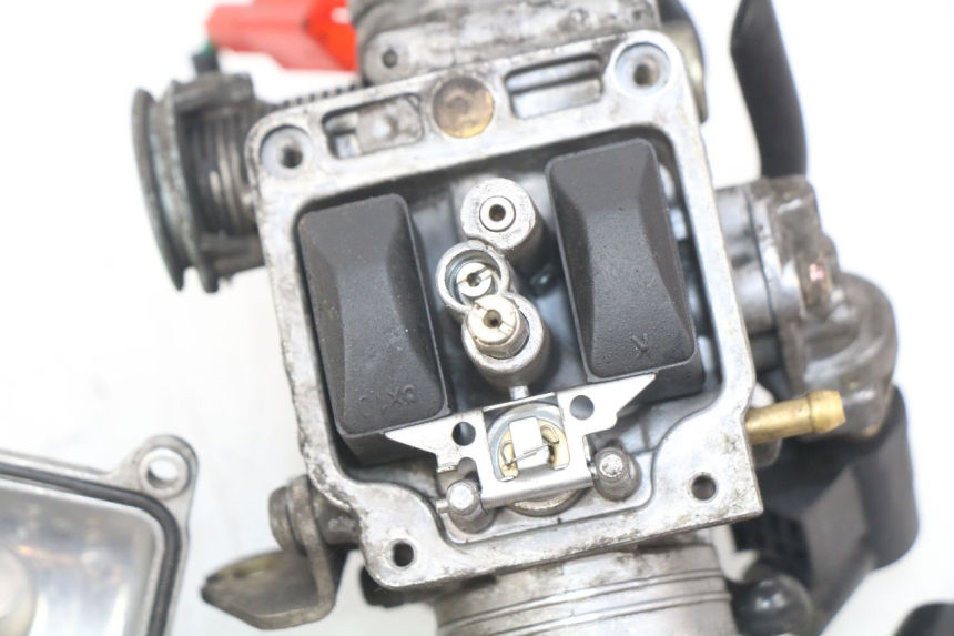 photo de CARBURETOR HAOTIAN HT125T-2 125 - Component zoom