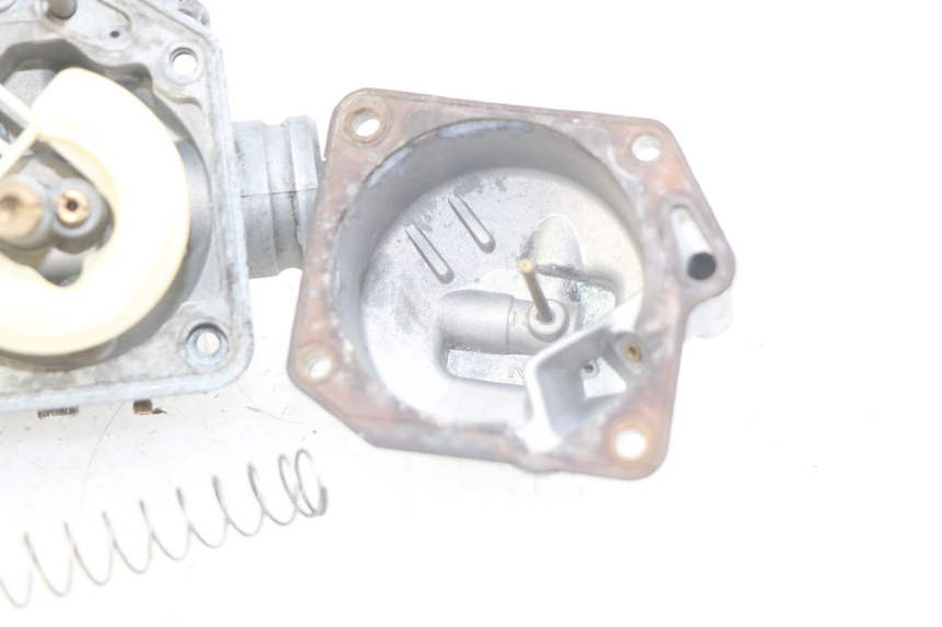 photo de CARBURETOR PEUGEOT KISBEE 2T 50 (2010 - 2017) - High-resolution close-up