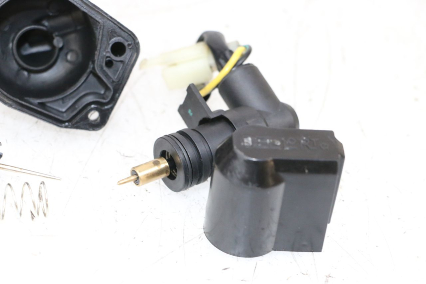 photo de CARBURETOR PEUGEOT KISBEE 2T 50 (2010 - 2017) - Additional view of the item