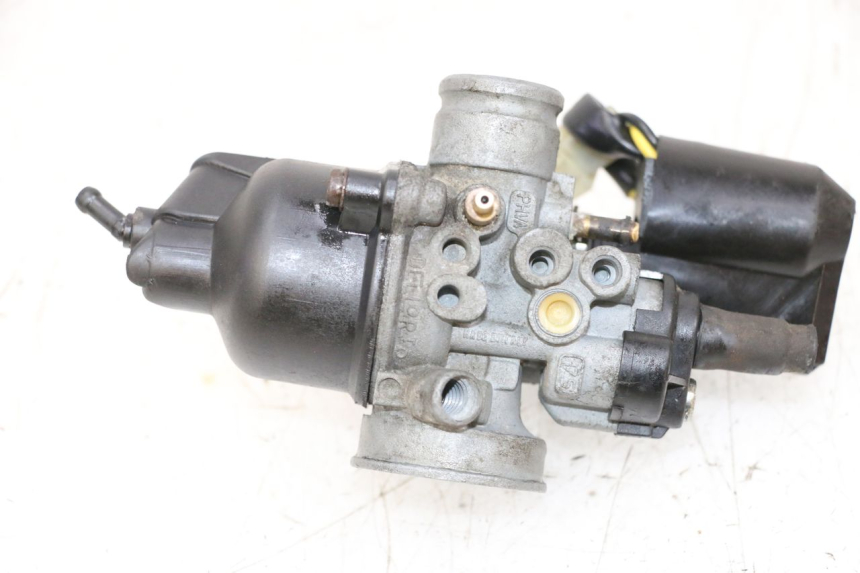 photo de CARBURETOR PEUGEOT KISBEE 2T 50 (2010 - 2017) - Surface and material condition