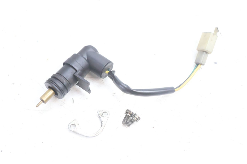 photo de CARBURETOR PEUGEOT KISBEE 2T 50 (2010 - 2017) - High-resolution close-up