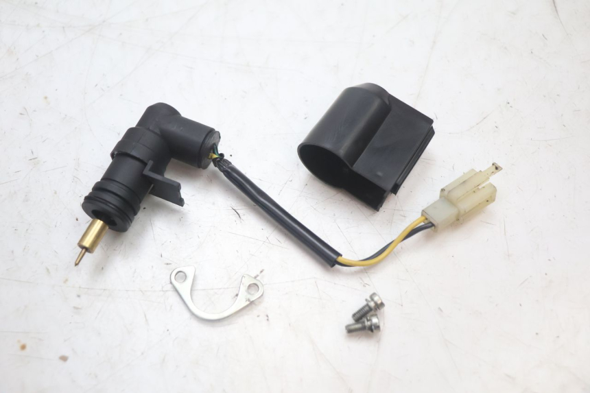 photo de CARBURETOR PEUGEOT KISBEE 2T 50 (2010 - 2017) - Component zoom