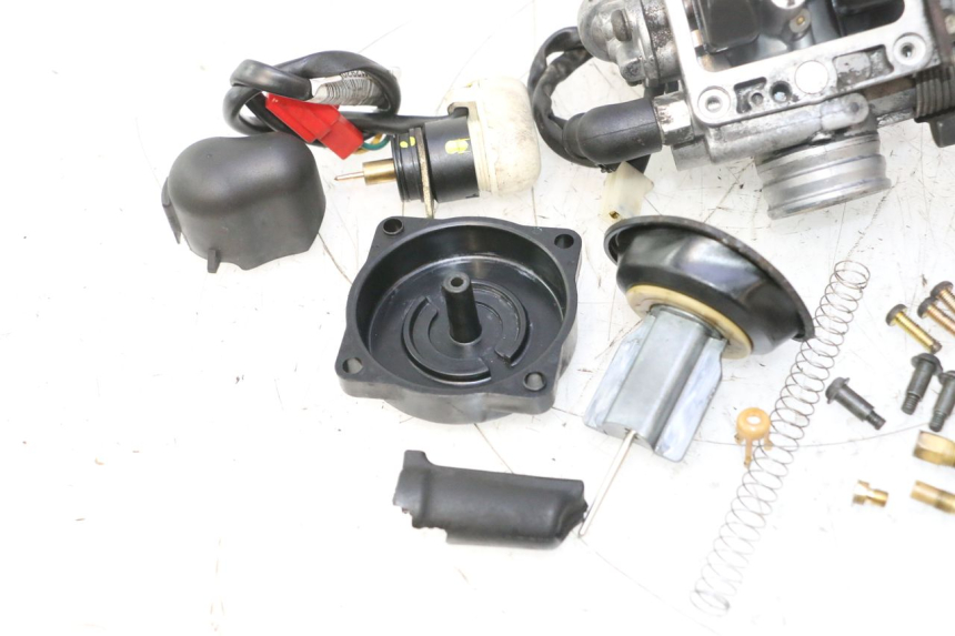 photo de CARBURETOR PIAGGIO LIBERTY 125 (1998 - 2008) - Fixing points details