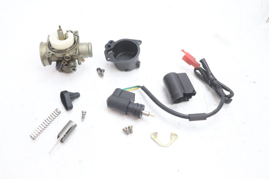 photo de CARBURETOR PEUGEOT LUDIX 50 (2008 - 2017) - Surface and material condition