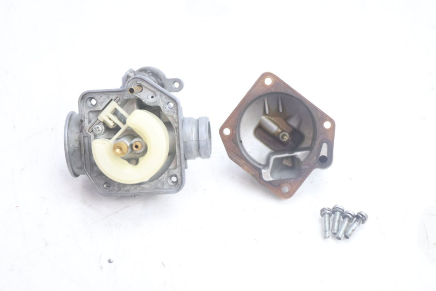 photo de CARBURETOR PEUGEOT LUDIX PRO 2T 50 (2010 - 2017) - Surface and material condition