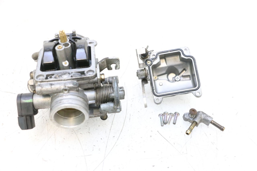 photo de CARBURETOR PIAGGIO MP3 125 (2006 - 2014) - Surface and material condition