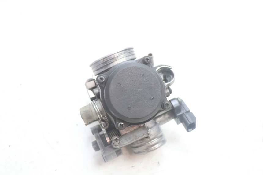 photo de CARBURETOR PIAGGIO MP3 125 (2006 - 2014) - Fixing points details