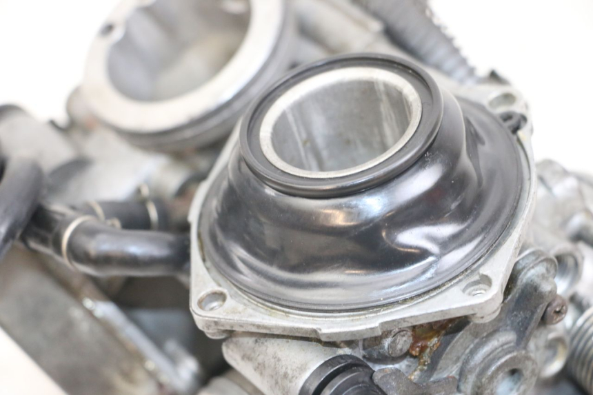 photo de CARBURETOR HONDA NTV DEAUVILLE 650 (1998 - 2001) - Additional view of the item