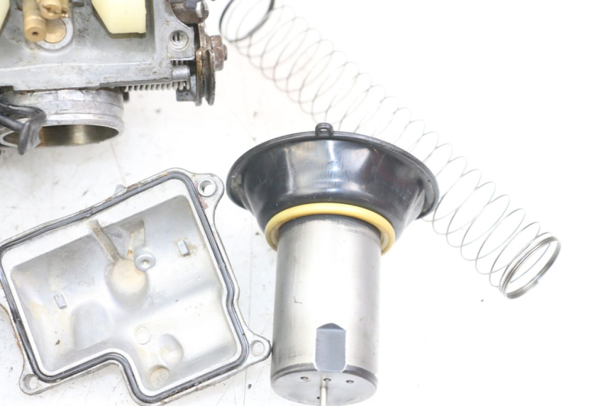 photo de CARBURETOR HONDA NTV DEAUVILLE 650 (1998 - 2001) - Detailed visual inspection