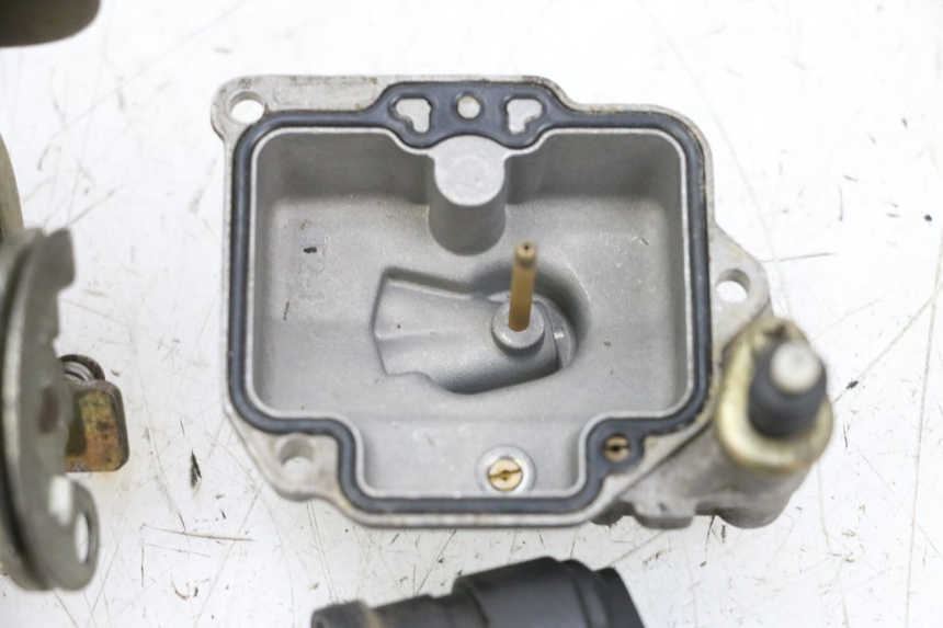 photo de CARBURETOR SYM ORBIT 2 4T 50 (2008 - 2017) - Alternative angle