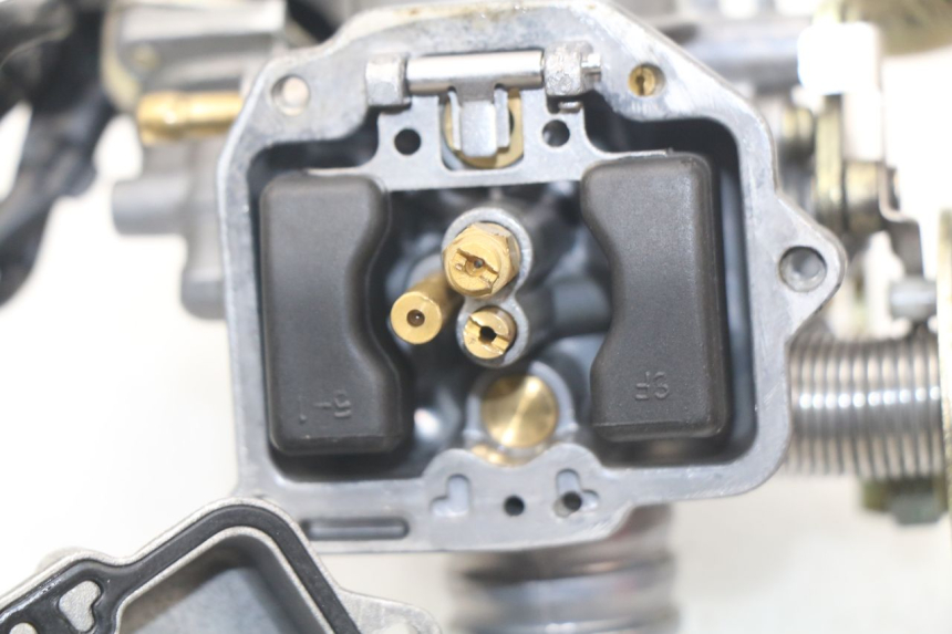 photo de CARBURETOR SYM ORBIT 2 50 (2008 - 2014) - Distinctive features