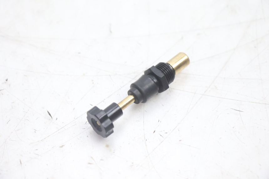 photo de CARBURETOR APOLLO RFZ 150 - Detailed visual inspection