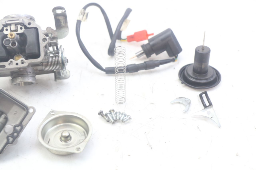 photo de CARBURETOR TNT MOTOR ROMA 10' 4T 50 (2007 - 2018) - Technical close-up