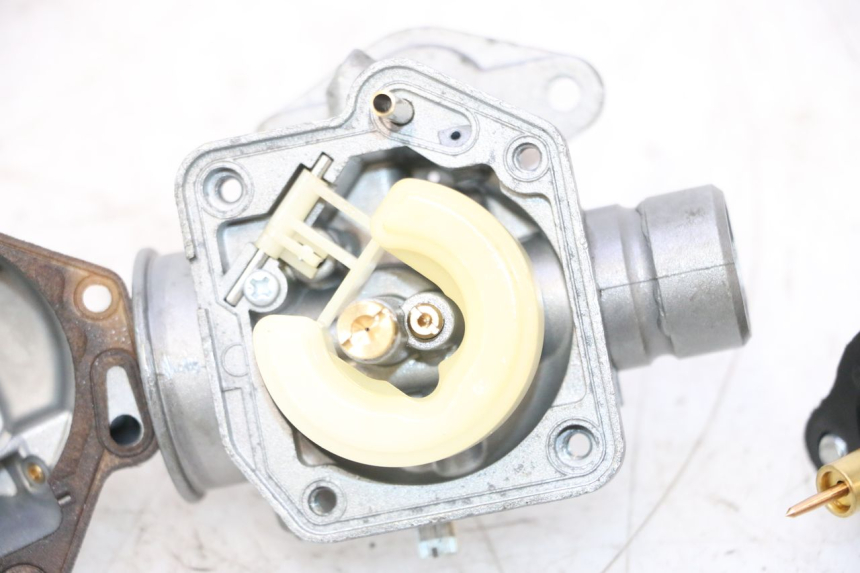photo de CARBURETOR TNT MOTOR ROMA 12' 2T 50 (2007 - 2018) - High-resolution close-up