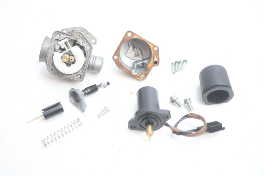 photo de CARBURETOR TNT MOTOR ROMA 12' 2T 50 (2007 - 2018) - Surface and material condition