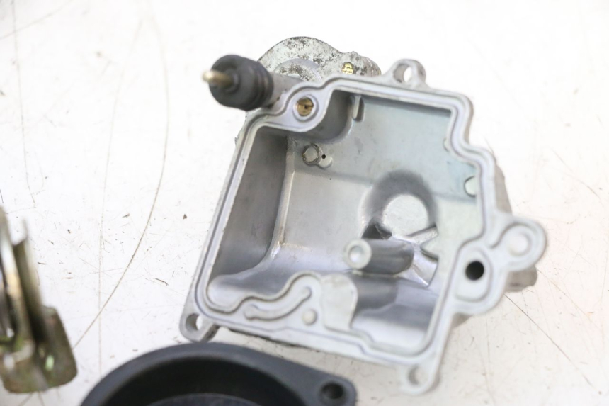 photo de CARBURETOR DAELIM S2 125 (2006 - 2007) - Alternative angle