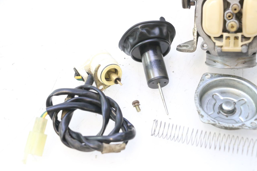 photo de CARBURETOR HONDA SCV LEAD 100 (2003 - 2007) - Detailed visual inspection