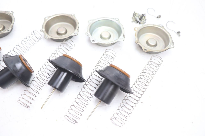 photo de CARBURETOR HONDA ST PAN EUROPEAN 1100 (1990 - 2002) - Alternative perspective